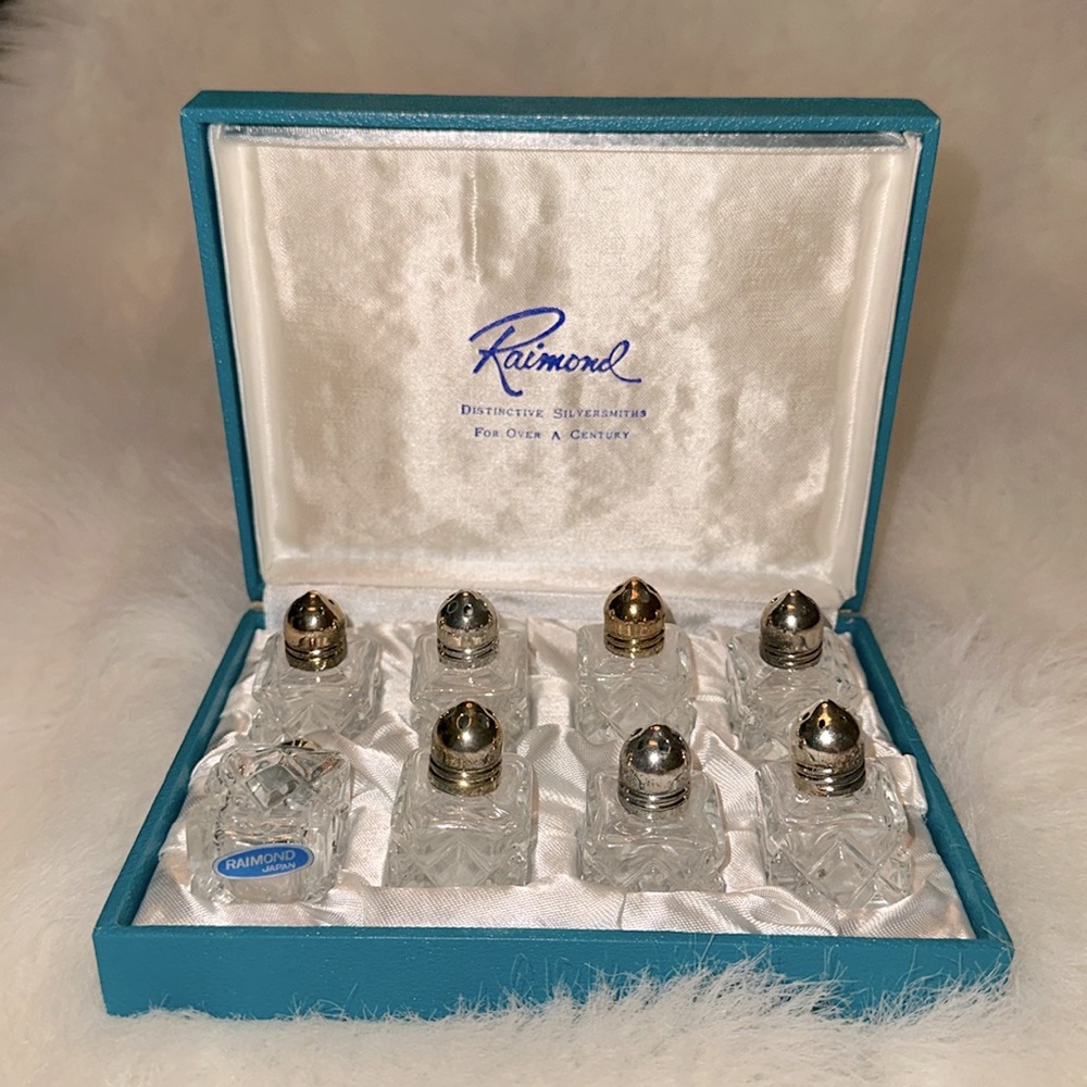 VTG Raimond Set of 8 Salt & Pepper Shakers Crystal Glass Silver-Plated Japan